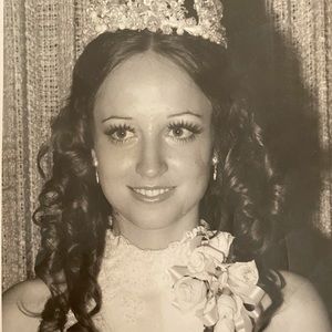 Meet your Posher, Paola